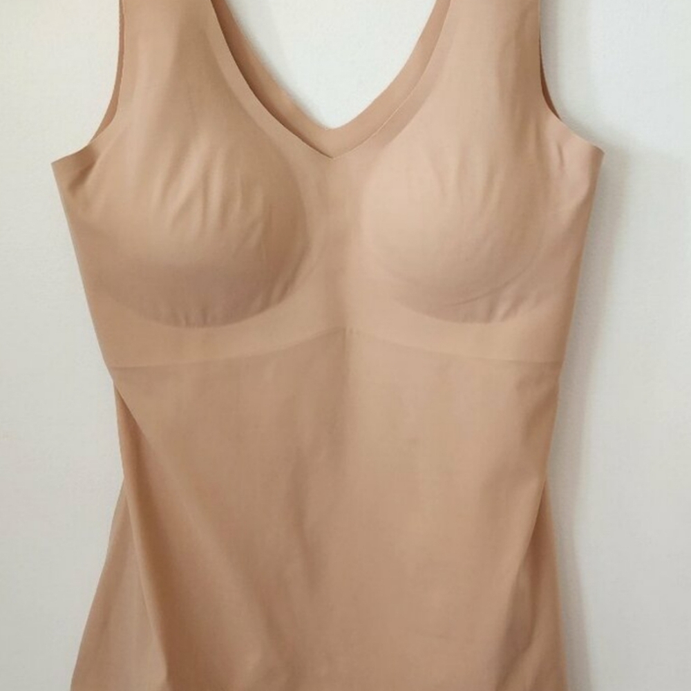 SPANX LuxeLift Tank Top Nude Shapewear Molded Cups